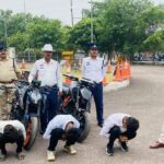 स्टंटबाज बाइकर्स पर यातायात पुलिस की कार्रवाई, कोर्ट ने ठोका 38 हजार का जुर्माना