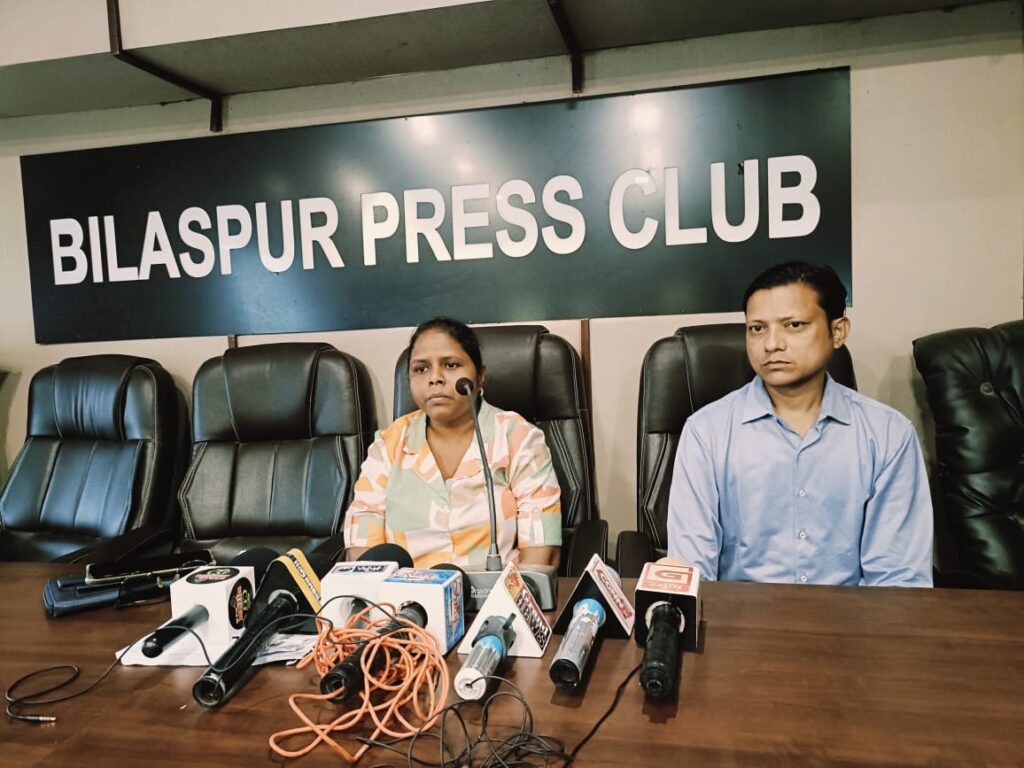 पत्नी की अंकसूची पर कूटरचना कर पूर्व पति ने अपना डिटेल डाला और किया दुरुपयोग…