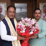 मुख्यमंत्री विष्णुदेव साय मिले प्रल्हाद जोशी से की सौजन्य भेंट,  छत्तीसगढ़ के विकास पर की चर्चा