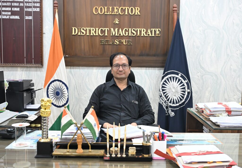 शिक्षा व्यवस्था में गुणात्मक सुधार हेतु कलेक्टर आईएएस संजय अग्रवाल की बड़ी पहल