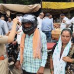 भाटापारा में निकाली गई हेलमेट जागरूकता रैली, एसपी भावना गुप्ता ने स्वयं स्कूटी चलाकर किया नेतृत्व