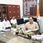 आवारा पशु प्रबंधन पर कलेक्टर एसपी की सख्ती: हादसे में मालिक होंगे सह आरोपी, खुले में मवेशी छोड़ने पर भारी जुर्माना