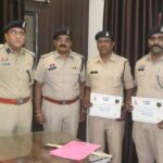 दुर्ग डायल 112 के जवानों ने बचाई महिला की जान, एसएसपी ने किया सम्मानित