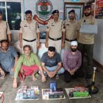 दुर्ग-भिलाई में हुक्का सेवन कराने वालों पर कार्रवाई, 7 आरोपी गिरफ्तार, लाखों की सामग्री जब्त