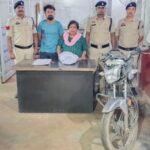 गांजा बेचने ग्राहक का कर रहे थे इंतजार, महिला समेत दो गिरफ्तार