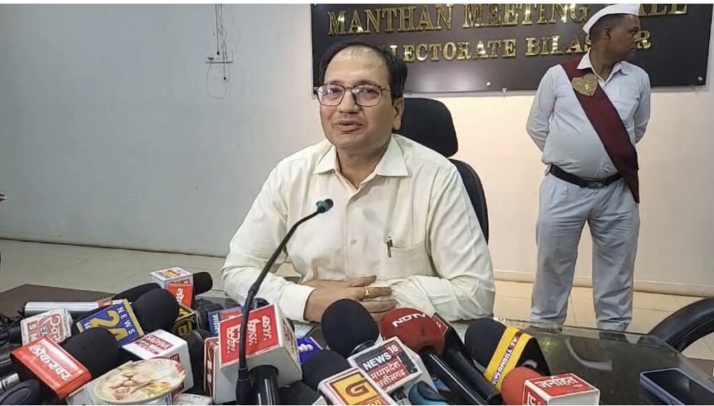 बिलासपुर में ग्रामीण महिलाओं को आत्मनिर्भर बनाने कलेक्टर की अभिनव पहल, ड्राइविंग प्रशिक्षण से बनेंगी लखपति दीदी