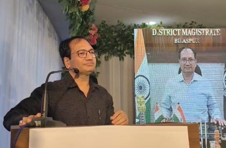 जल है तो कल है,कलेक्टर संजय अग्रवाल ने कहा जल संसाधनों को रिचार्ज करना आज की सबसे बड़ी जरूरत ,महाराजा अग्रसेन जयंती पर जल संरक्षण और पर्यावरण जागरूकता की गूंज