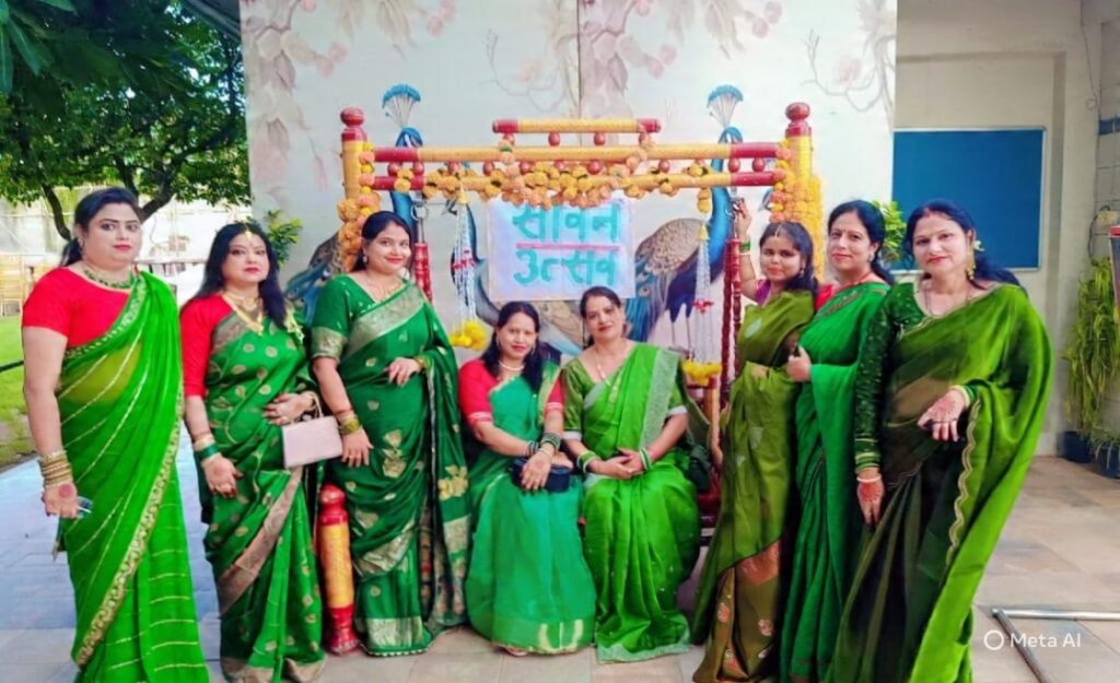 राजकिशोर नगर वी.आई.पी. सिटी में महिलाओं ने हर्षोल्लास से मनाया सावन उत्सव