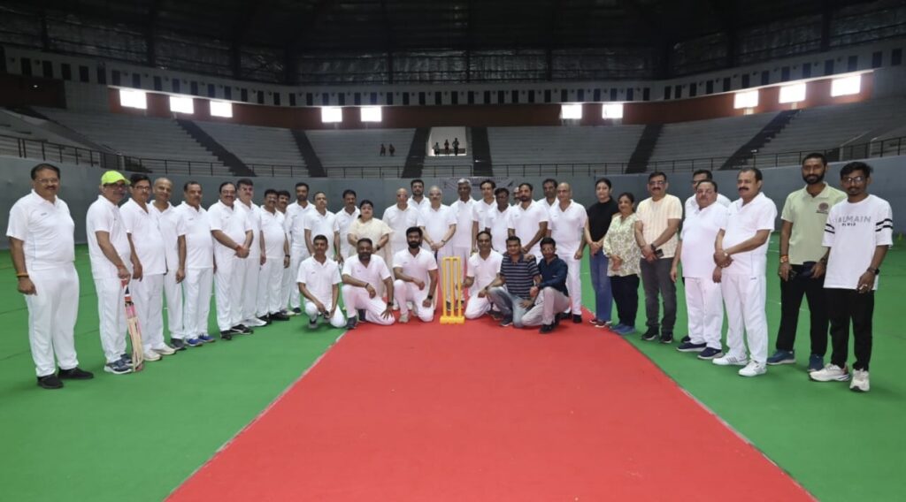 मैत्री क्रिकेट मैच में न्यायाधीशों का जलवा, मैन ऑफ द मैच बने मुख्य न्यायाधीश सिन्हा