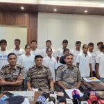 सुकमा में 48 लाख ईनामी 15 सक्रिय माओवादियों ने किया आत्मसमर्पण