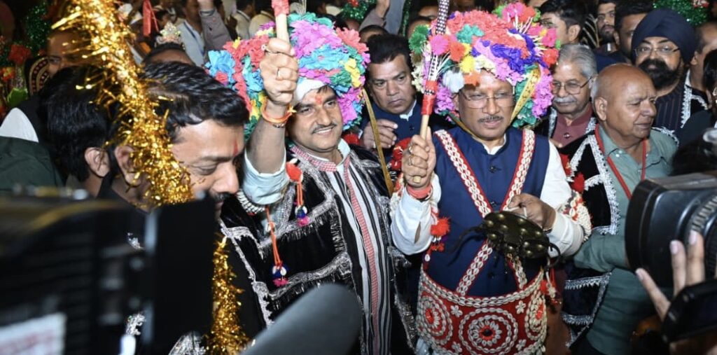 48वां रावत नाचा महोत्सव : सांस्कृतिक रंगों में डूबा बिलासपुर, मुख्यमंत्री पहुंचे पारंपरिक वेशभूषा में