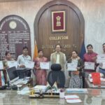कलेक्टर ने फिर किया 30 उत्कृष्ट बीएलओ का सम्मान