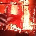 बृहस्पति बाजार के फल गोदाम में लगी आग, शार्ट सर्किट की आशंका