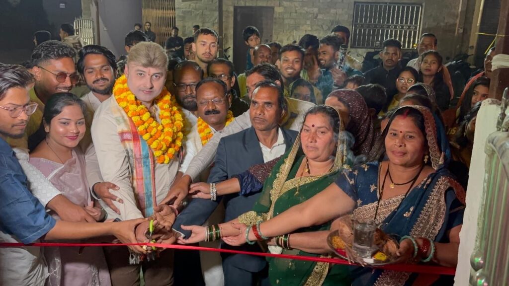 कोनी में छत्तीसगढ़ व्यंजनम रेस्टोरेंट का उद्घाटन