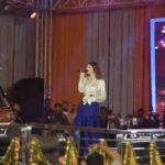 बॉलीवुड गायिका कनिका कपूर की प्रस्तुति के साथ मैनपाट महोत्सव 2026 का भव्य समापन