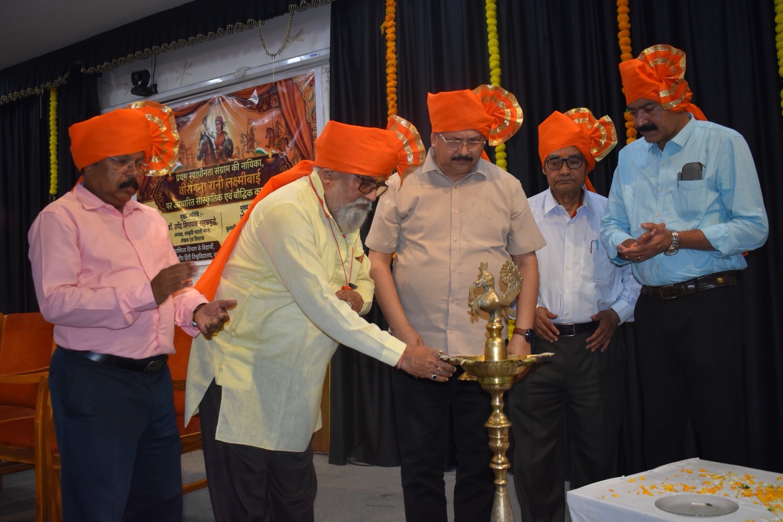 वीरांगना रानी लक्ष्मीबाई पर सांस्कृतिक एवं बौद्धिक कार्यक्रम आयोजित