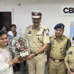 वैभवी अग्रवाल ने UPSC में हासिल की ऑल इंडिया 35वीं रैंक, पुलिस कमिश्नर ने किया सम्मान