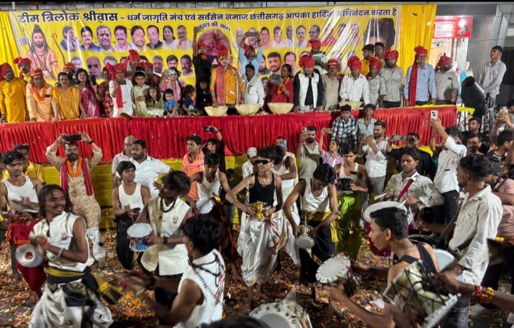 बिलासपुर में भगवान परशुराम जयंती पर भव्य शोभायात्रा, टीम त्रिलोक श्रीवास ने किया ऐतिहासिक स्वागत