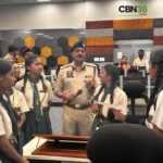 छात्र-छात्राओं को पुलिस कार्यप्रणाली से कराया गया परिचित एसएसपी सिंह की अभिनव पहल,&nbsp;तकनीकी संसाधनों एवं आधुनिक ट्रैफिक मैनेजमेंट प्रणाली की दी गई विस्तृत जानकारी