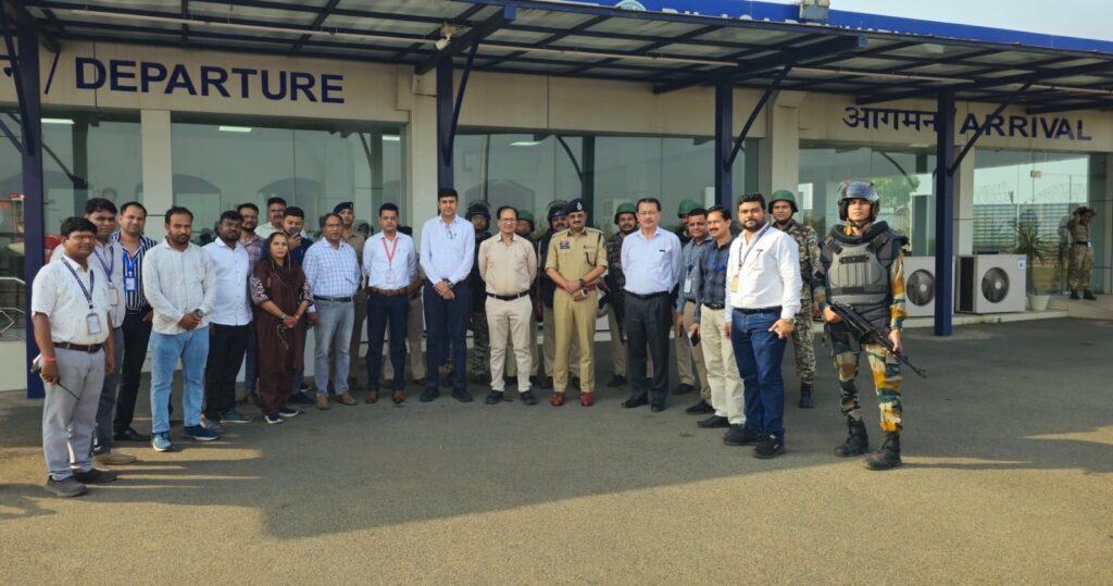 बिलासा एयरपोर्ट पर एंटी हाईजैक मॉक ड्रिल, आतंकियों को मार गिराकर यात्रियों को सुरक्षित निकाला