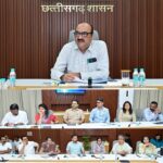 मुख्य सचिव ने विभागीय योजनाओं की प्रगति की समीक्षा की, प्राथमिकता वाले कार्यों में तेजी लाने के निर्देश