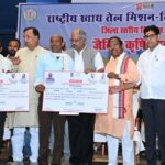 भावी पीढ़ी के स्वास्थ्य के लिए रासायनिक खाद छोड़ अपनानी होगी जैविक खेती: कृषि मंत्री रामविचार नेताम