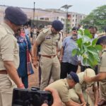 सरदार पटेल की 150वीं जयंती पर दुर्ग पुलिस ने किया वृक्षारोपण
