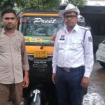 शराब पीकर गाड़ी चलाना पड़ा भारी: कोर्ट ने जुर्माने के साथ सुनाई अनोखी सजा, एक महीने तक थाने की सफाई और लोगों को करेंगे जागरूक