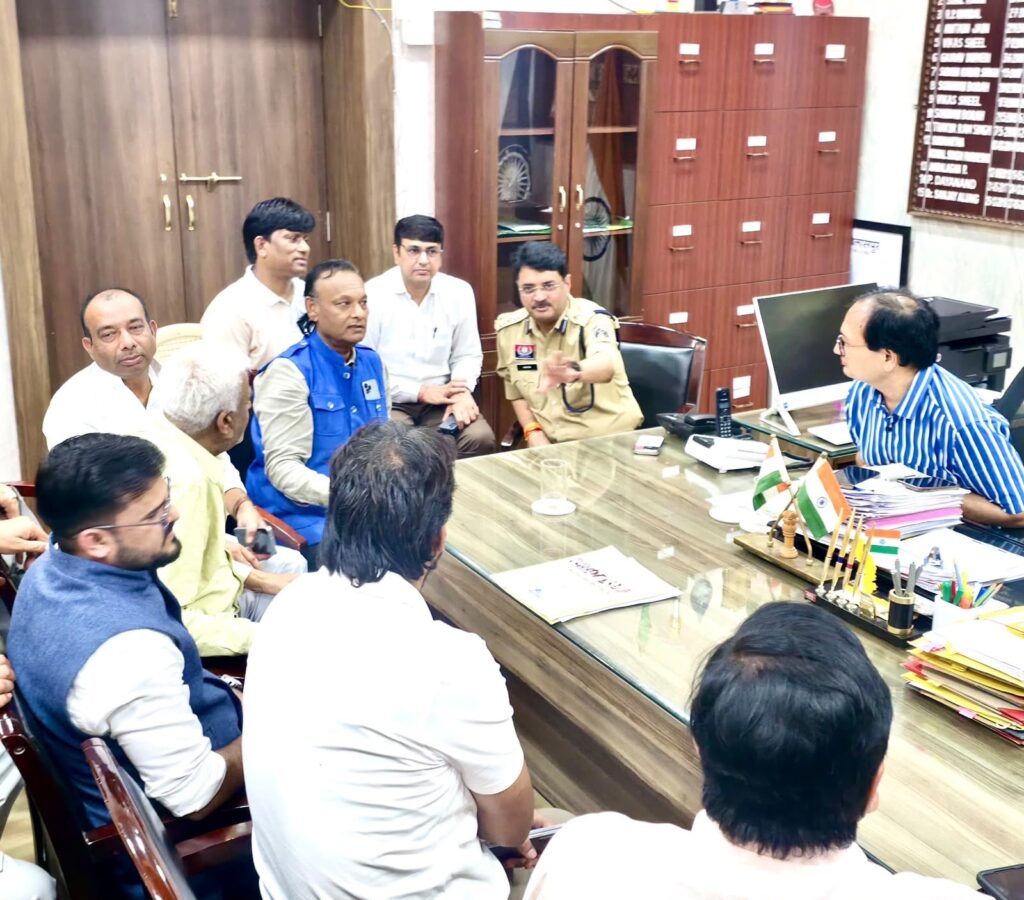 कलेक्टर की मौजूदगी में कांग्रेस-अपोलो प्रबंधन की बैठक, स्वास्थ्य सेवाओं में सुधार पर बनी सहमति