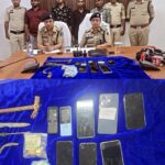 48 घंटे में खुली देवरहट लूट की गुत्थी, चार आरोपी गिरफ्तार, चार नाबालिग पकड़े गए