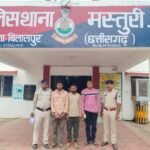 अश्लील वीडियो वायरल करने की धमकी देकर ब्लैकमेल, तीन आरोपी गिरफ्तार
