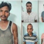 घरघोड़ा पुलिस की चिमटापाली जंगल में दबिश, जुआ फड़ पर 5 गिरफ्तार; 12,800 नकद और ताश जब्त