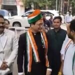 स्वतंत्रता दिवस पर कलेक्टर का तिरंगा सम्मान, छत्तीसगढ़ तृतीय वर्ग शासकीय कर्मचारी संघ ने किया सम्मान