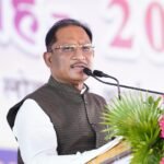 बेमेतरा में 81 सेवानिवृत्त शिक्षकों और 42 मेधावी विद्यार्थियों का सम्मान, गौरव पथ व विद्युत सब-स्टेशन की घोषणा