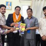 राज्यपाल शिक्षक सम्मान की 21 हजार की राशि स्कूल के प्रवेश द्वार के लिए समर्पित
